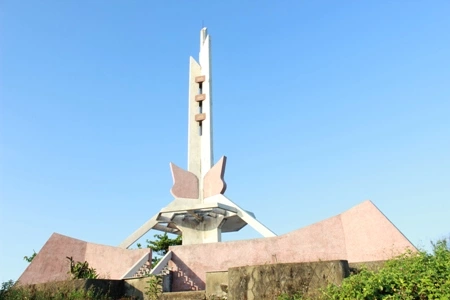 Khu di tích lịch sử đảo Cồn Cỏ